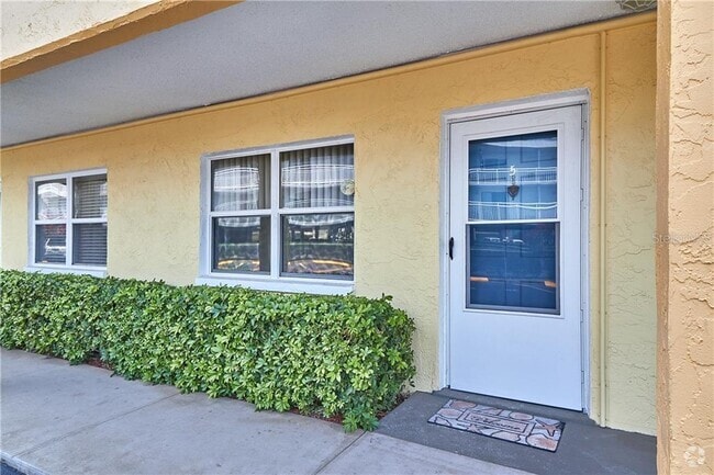 Building Photo - 9715 Harrell Ave Unit 5 Rental