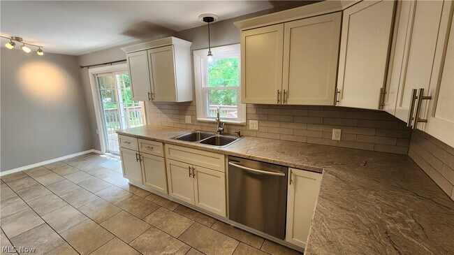 2491 Samira Rd