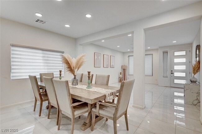 Photo - 6723 Tangled Vines Ave