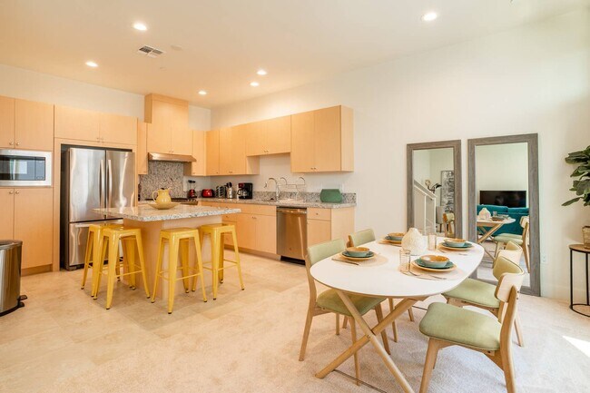 Photo - 178 Nexus Loop