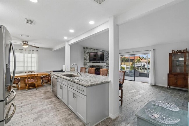 Photo - 5440 Leahy Ln