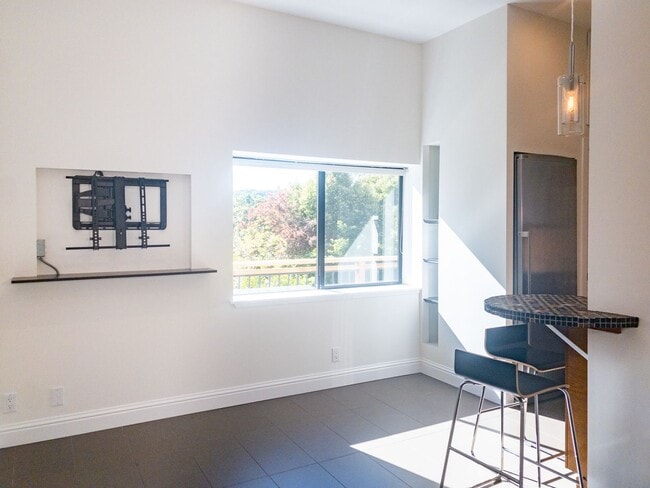 Photo - 1Bed/1Bath! Parking! Laundry! Garden! Pet! PROGRESSIVE Unidad 988 C Meadowsweet Drive