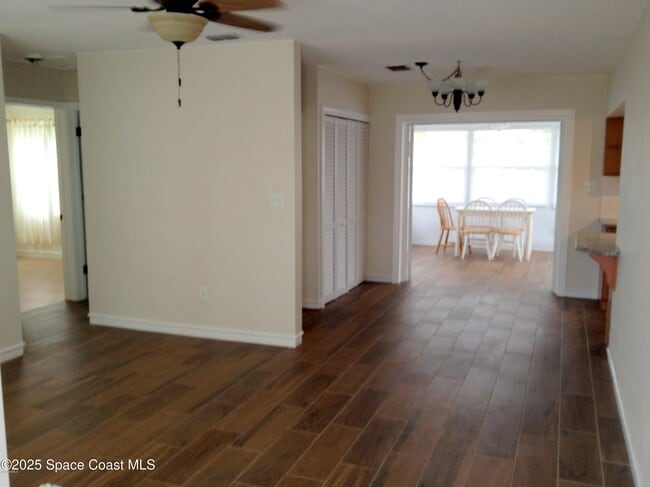 Photo - 151 Delmar St