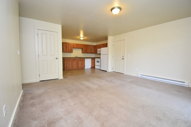 Photo - 2nd Floor 2 Bed 1 Bath in a Great Central Location! Nice Large Deck Close to Everything Unit 19