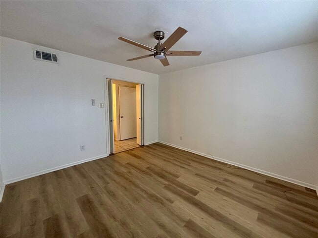 Photo - 2800 Jeanetta St Unidad 2008