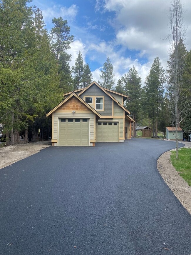 17169 Merganser Dr