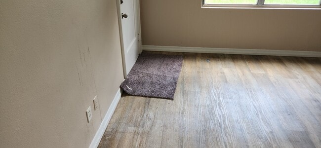 Photo - 2004 Cecille Ave