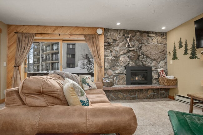 Building Photo - 2135 Burgess Creek Rd Unit SI FL2-ID1564277P
