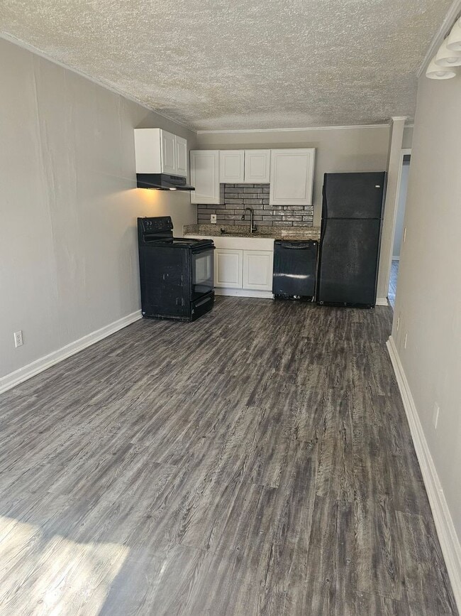 Photo - 317 Whaley St