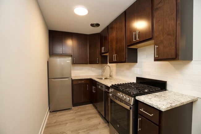 Photo - 448 W Barry Ave Unit 415
