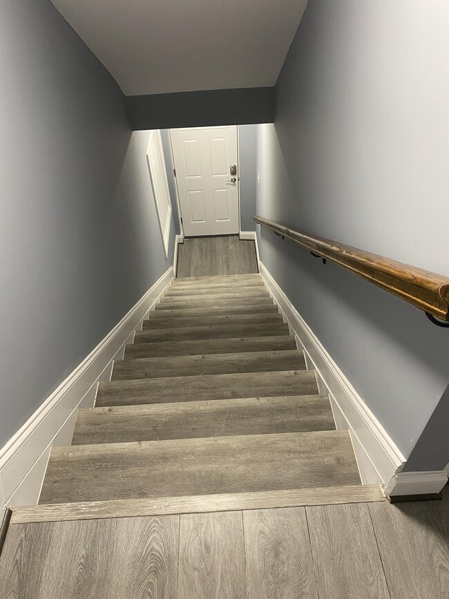 Photo - 6504 Armstrong Ave