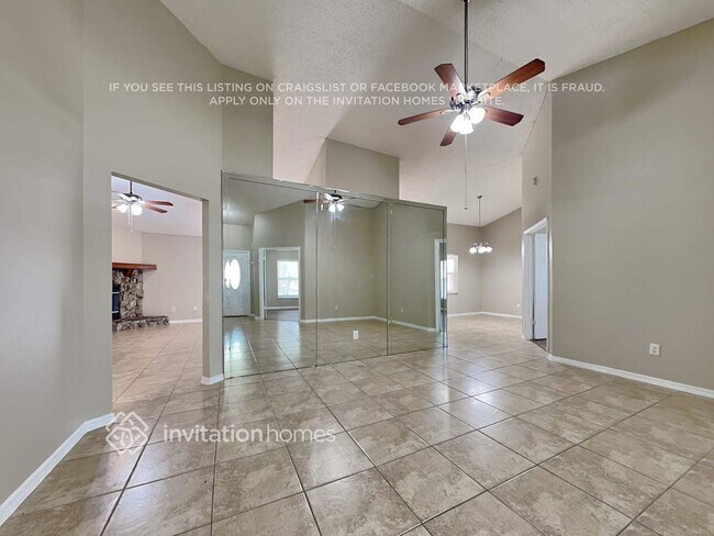 Photo - 2825 Mnr Hl Dr