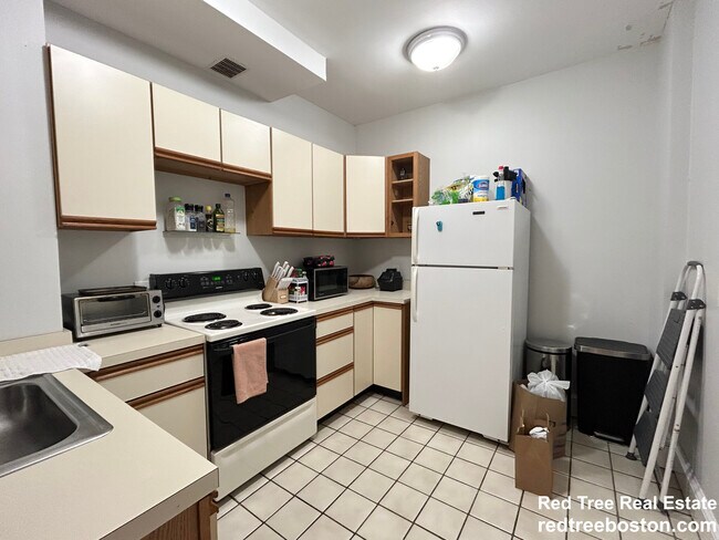 Photo - 93 E Brookline St Unit 1