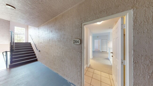 Building Photo - 2Bd /2Ba Condo with Stunning Lake Views!  ...