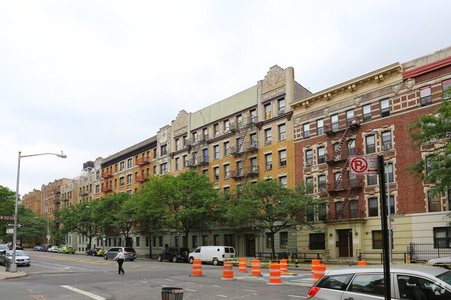 40 Saint Nicholas Place