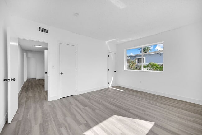 Photo - 1391 NW 102nd St