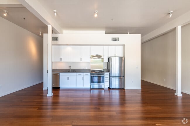 1HAB, 1BA - The Elliott Building