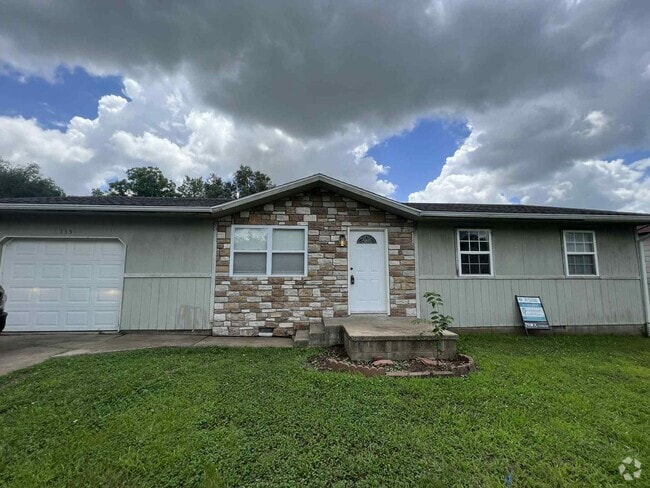 Building Photo - 6 MONTH LEASE OPTION: CUTE 3 BEDROOM / 2 B... Rental
