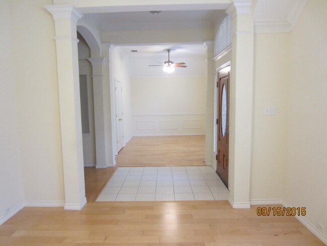 Photo - 7016 Randall Way