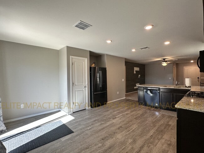 Photo - 5992 S Antrim Loop