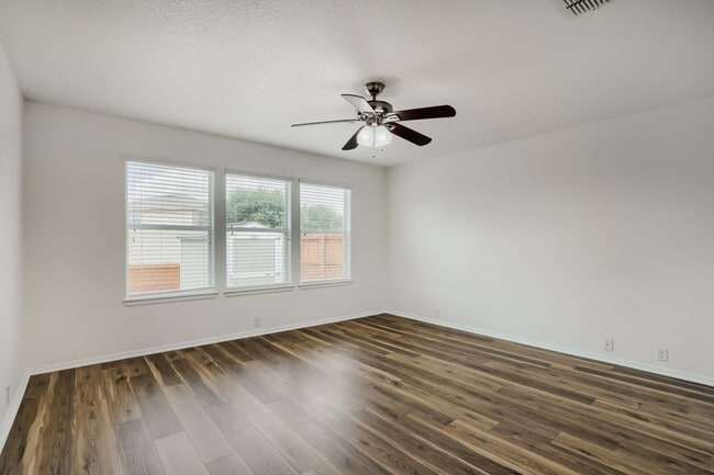 Photo - Beautiful 4 Bedroom Home