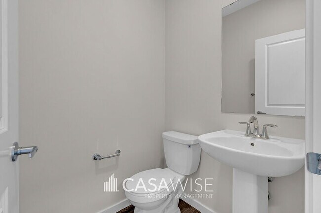 Photo - 21107-21125 25 Ave NW