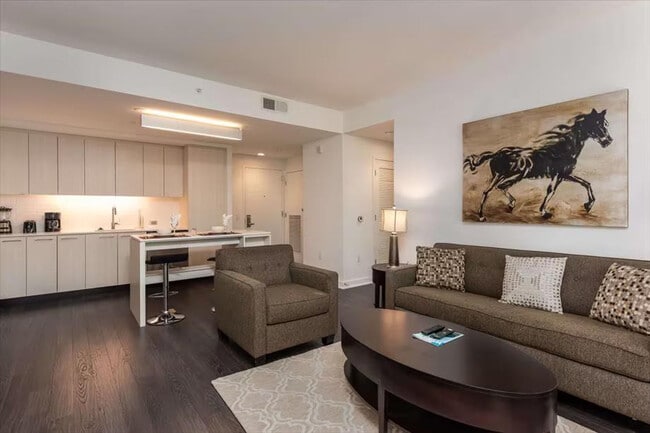 Building Photo - 11850 Freedom Dr Rental