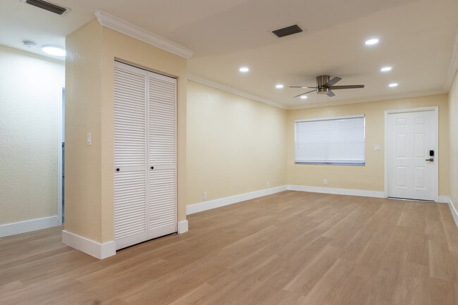 Photo - 10911 NW 45th St Unit 1