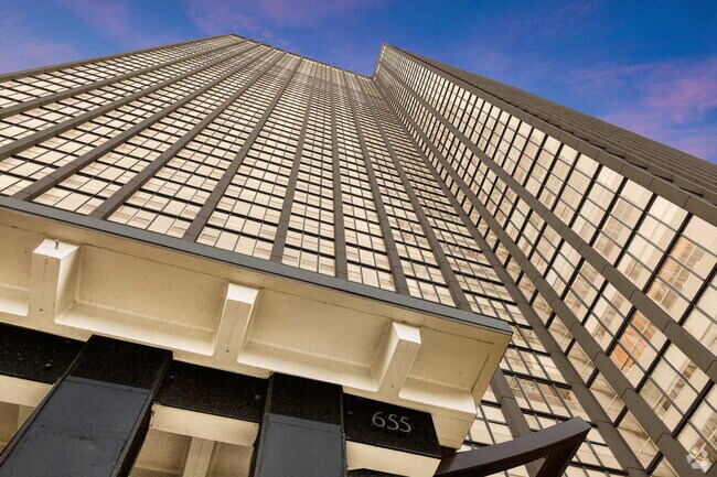 Building Photo - 655 W Irving Park Rd Unit 513 Rental