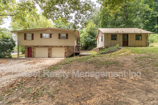 Photo - 630 Colonial Dr