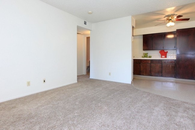 Photo - Chateau Monterey II