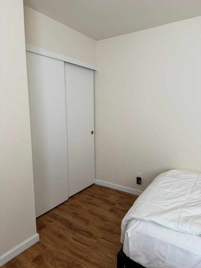 Photo - Beautiful 3 bed 3 bath townhome ready for move in!