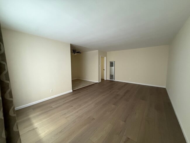 145 Normandie Ave Unidad 8
