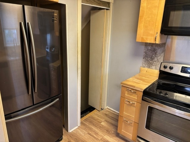 Photo - 524X Patrick Henry Dr