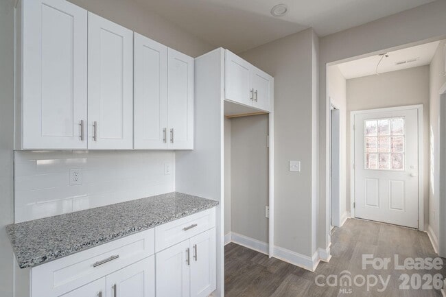 Photo - 5536-5538 Wrenn Dr