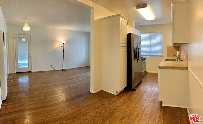 Photo - 1543 Euclid St Unit A