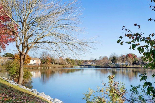 Photo - Lakes Of Greenbrier