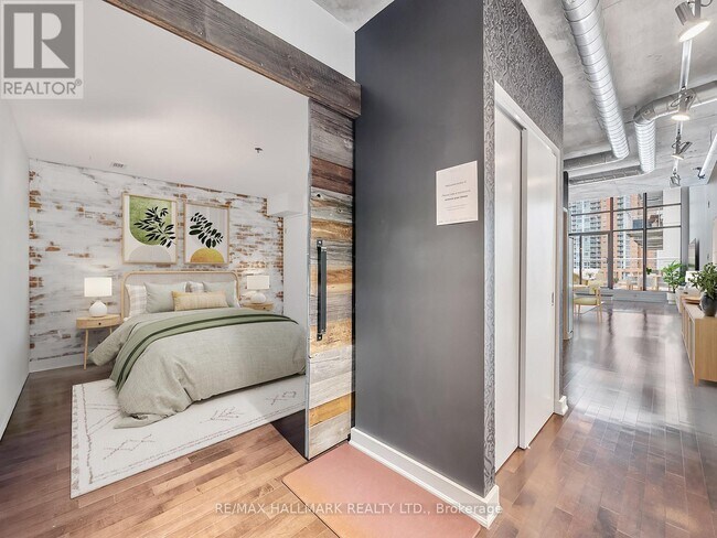 Photo - 43 Hanna Ave Unit 534