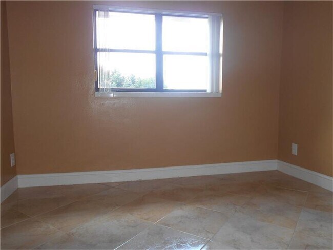 Photo - 4014 NW 87th Ave Unit 4014