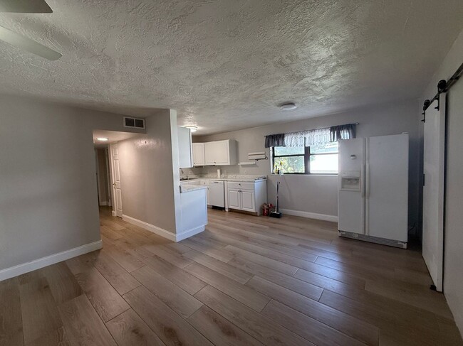 Photo - 4050 Mt Sterling Ave