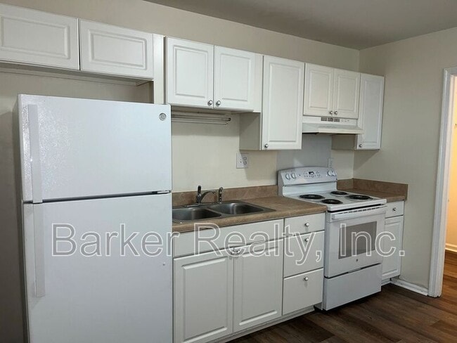 Photo - 7520 Stuart Dr