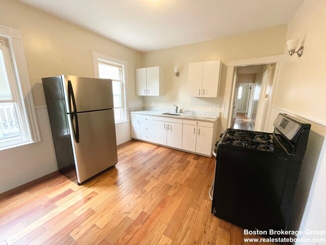 Photo - 26 Taft St
