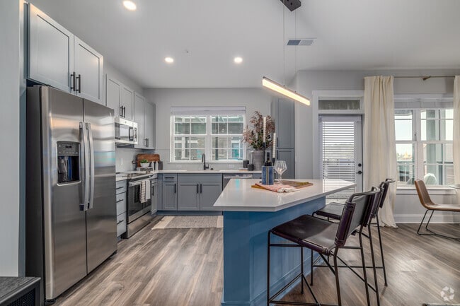 2BR, 2BA