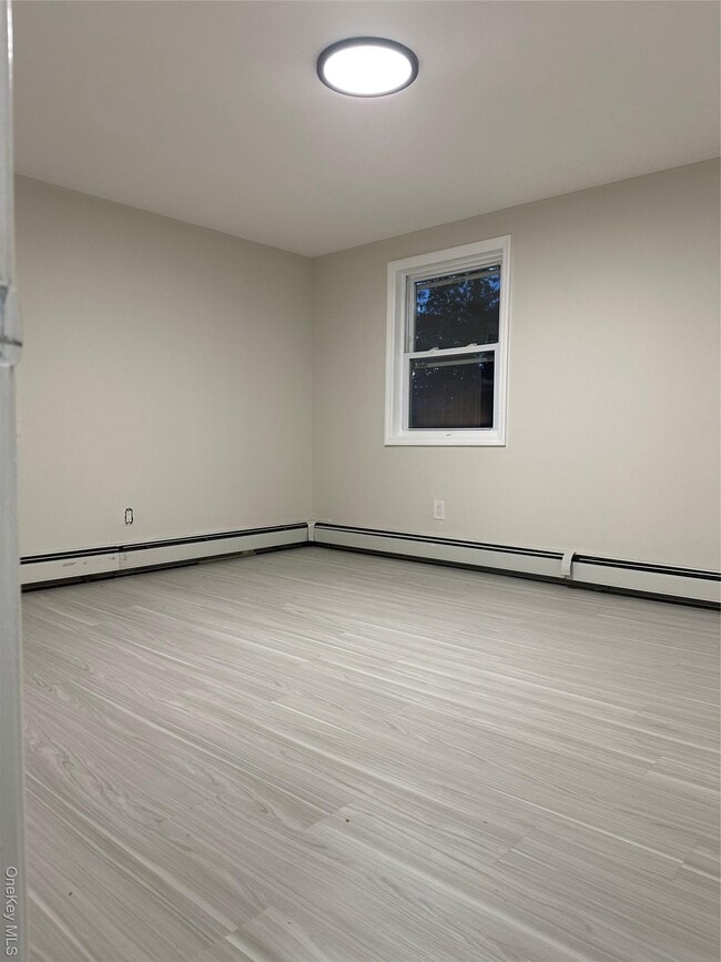 Photo - 72 Oakmont Ave