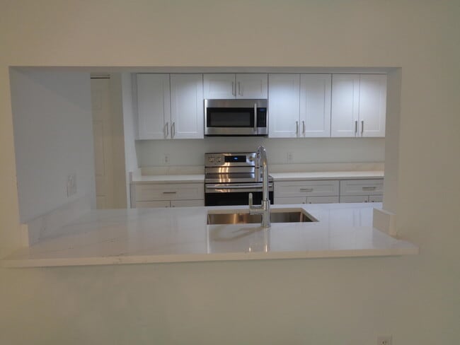 Photo - 950 Lavers Cir Unit F404