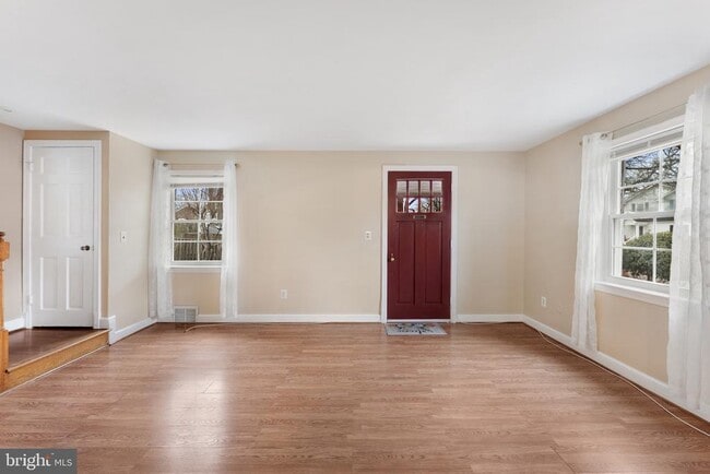 Photo - 4763 1st St N