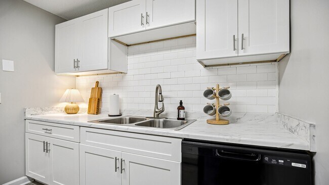 Photo - Compass Vista Apartments