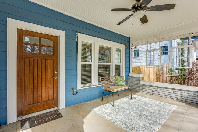 Photo - 625 Moreland Ave SE