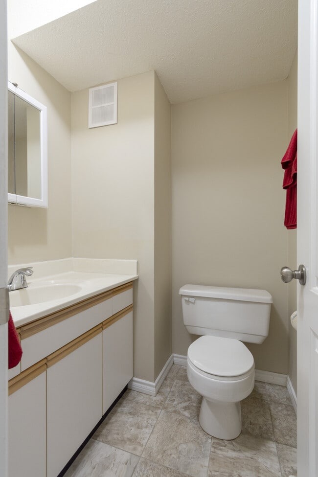 Photo - Creston Place