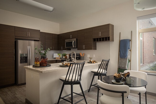 Building Photo - 3100 Pearl